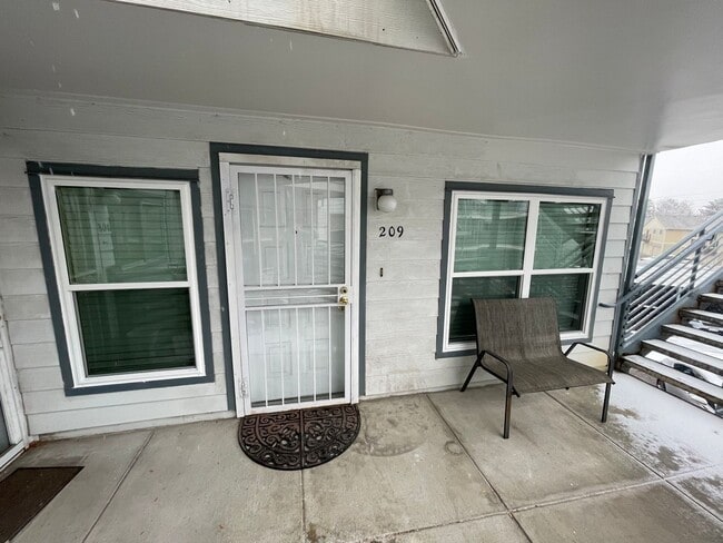 1226 S Monaco St Pkwy in Denver, CO - Building Photo - Building Photo