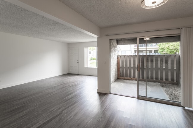 316-356 W. Meda Ave. Glendora CA. 91741