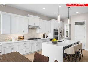 11920 NW Thelin Ln in Portland, OR - Building Photo - Building Photo