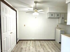 94 View St in Weirton, WV - Building Photo - Building Photo