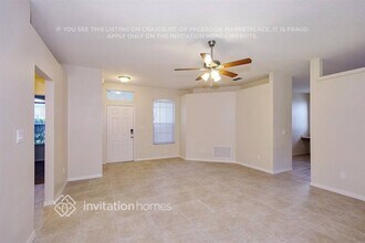 1158 Dekleva Dr in Apopka, FL - Foto de edificio - Building Photo