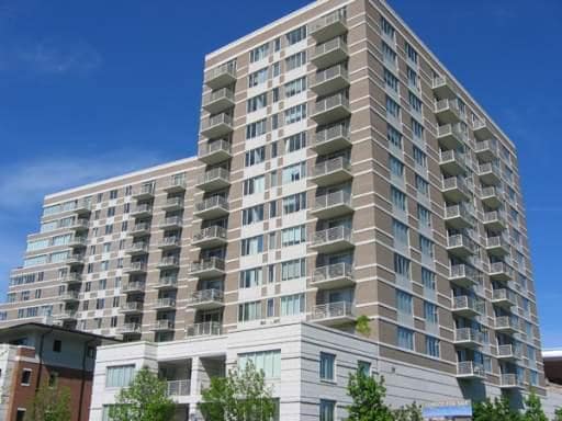 property at 1515 S Prairie Ave