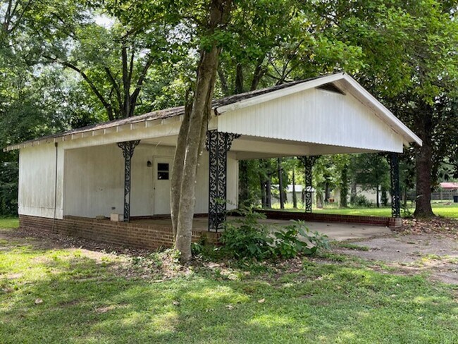 401 Cherry St in Booneville, MS - Building Photo - Building Photo