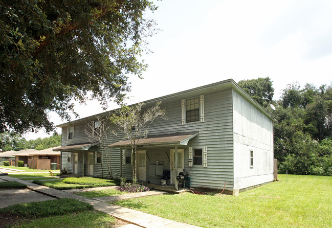 8150-8156 Stonebrook Dr in Pensacola, FL - Building Photo - Building Photo