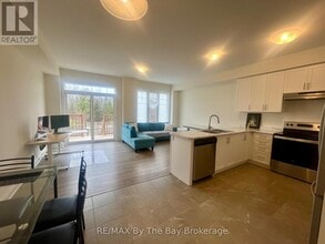 38 Little River Xing in Wasaga Beach, ON - Building Photo - Building Photo