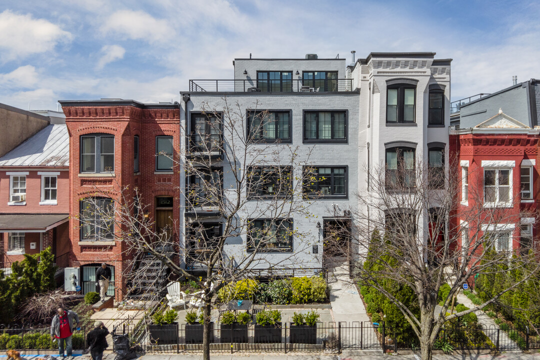 Northern Liberties in Washington, DC - Building Photo