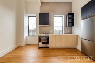 Spacious Renovated 2-Bedroom Apartment with Modern Comforts in Brooklyn, NY - Building Photo - Building Photo