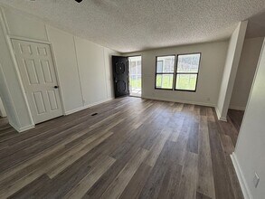 6521 Hwy 196 W in Ft Stewart, GA - Building Photo - Building Photo