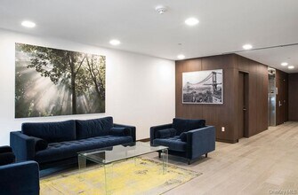 21 Lumber Rd in Roslyn, NY - Building Photo - Building Photo