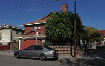 314 S Avenue 19 in Los Angeles, CA - Building Photo - Building Photo