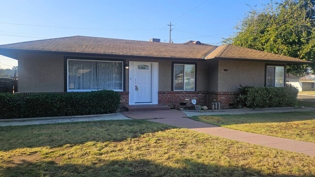 property at 4854 E Nevada Ave