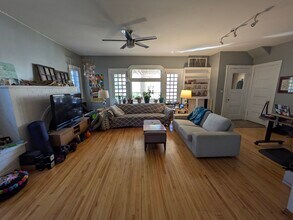 2909 Knox Ave S, Unit 1 in Minneapolis, MN - Building Photo - Building Photo