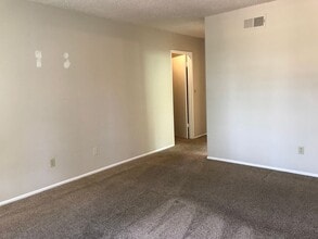 4592 Benhurst Ave in San Diego, CA - Building Photo - Building Photo