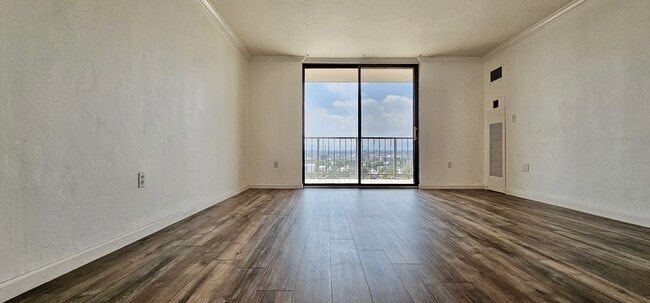 1301 Speer Blvd, Unit 1002 in Denver, CO - Building Photo - Building Photo