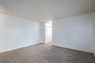 2150 Osler St in Regina, SK - Building Photo - Building Photo