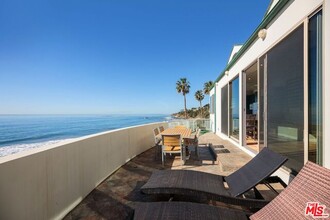 33334 Pacific Coast Hwy in Malibu, CA - Building Photo - Building Photo