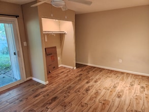 1767 Powder Horn Terrace in Woodbridge, VA - Building Photo - Building Photo