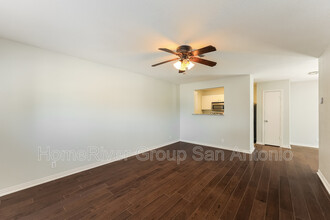 3531 Candlehead Ln in San Antonio, TX - Building Photo - Building Photo