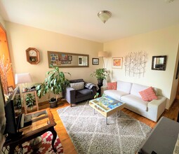 487 Prospect Pl in Brooklyn, NY - Building Photo - Interior Photo