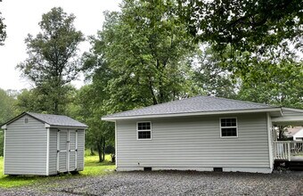5018 Holly Dr in Partlow, VA - Building Photo - Building Photo