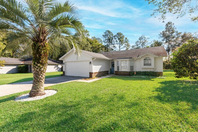 3989 Hunters Lake Cir E