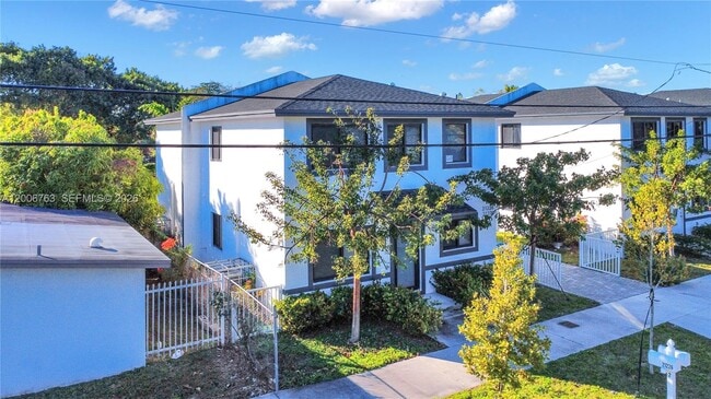 21226 SW 119th Ave in Miami, FL - Building Photo - Building Photo
