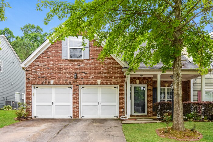 6292 Colonial Vw in Fairburn, GA - Building Photo