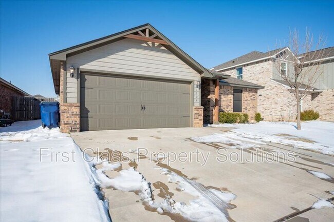 1708 Burgundy Dr in El Reno, OK - Building Photo - Building Photo