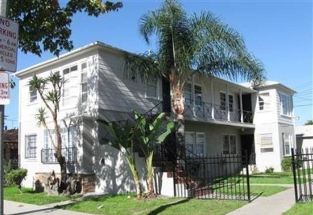 6639-6645 E Olympic Blvd in Los Angeles, CA - Building Photo