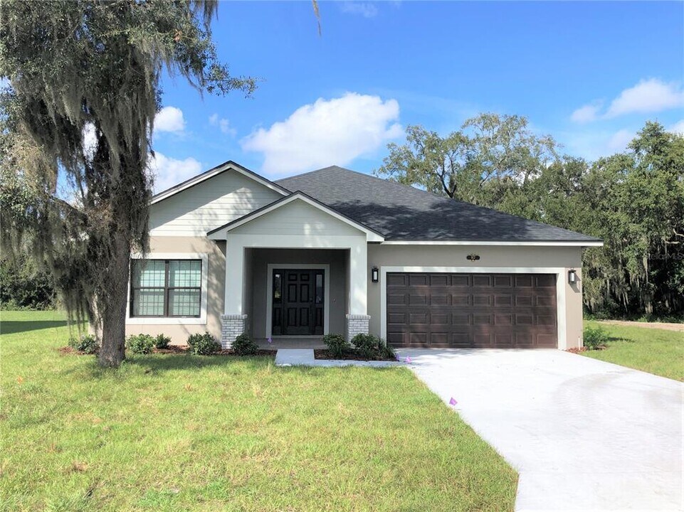 957 Deming Dr in Winter Haven, FL - Building Photo