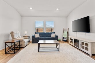 7100 Canadian Dr in China Spring, TX - Building Photo - Building Photo