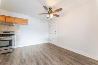 1003 Argyle St in Bensenville, IL - Foto de edificio - Building Photo