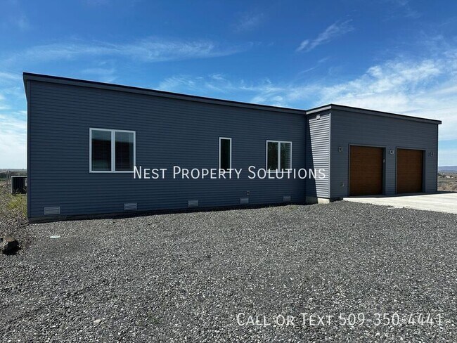 7458 Bouldercrest Rd NE in Moses Lake, WA - Building Photo - Building Photo
