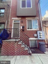2542 Ellsworth St in Philadelphia, PA - Building Photo