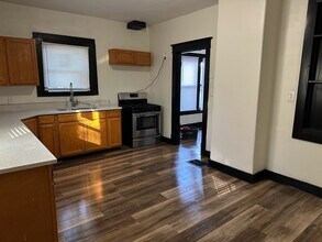 1618 Berry Blvd in Louisville, KY - Building Photo - Building Photo