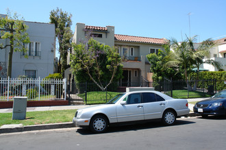 245 S Berendo St in Los Angeles, CA - Building Photo - Building Photo