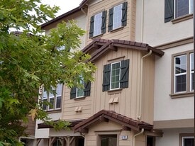 6792 S Mariposa Ln in Dublin, CA - Building Photo