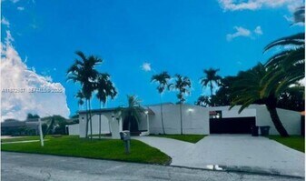 7240 SW 58th St in Miami, FL - Building Photo