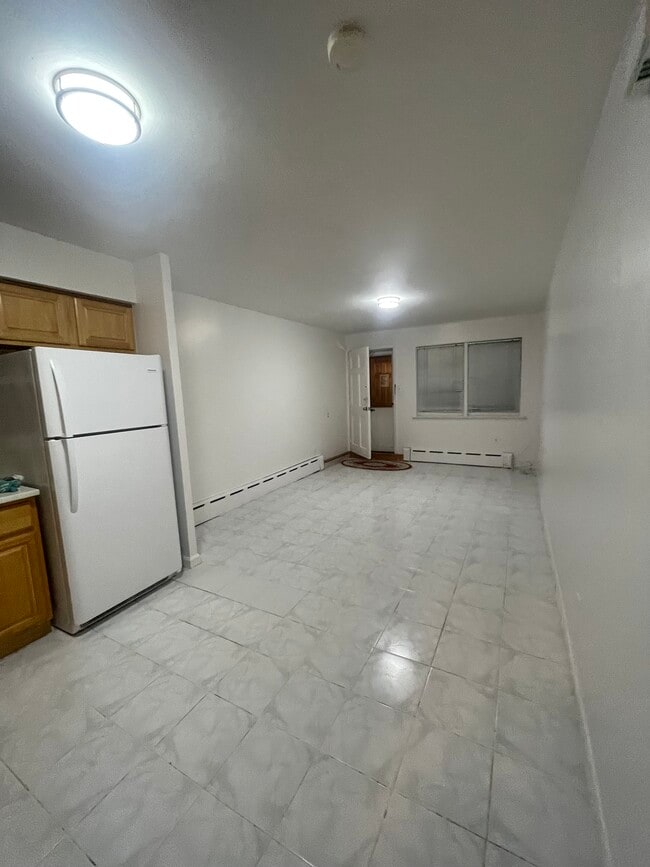 30 Bay 37th St, Unit 1