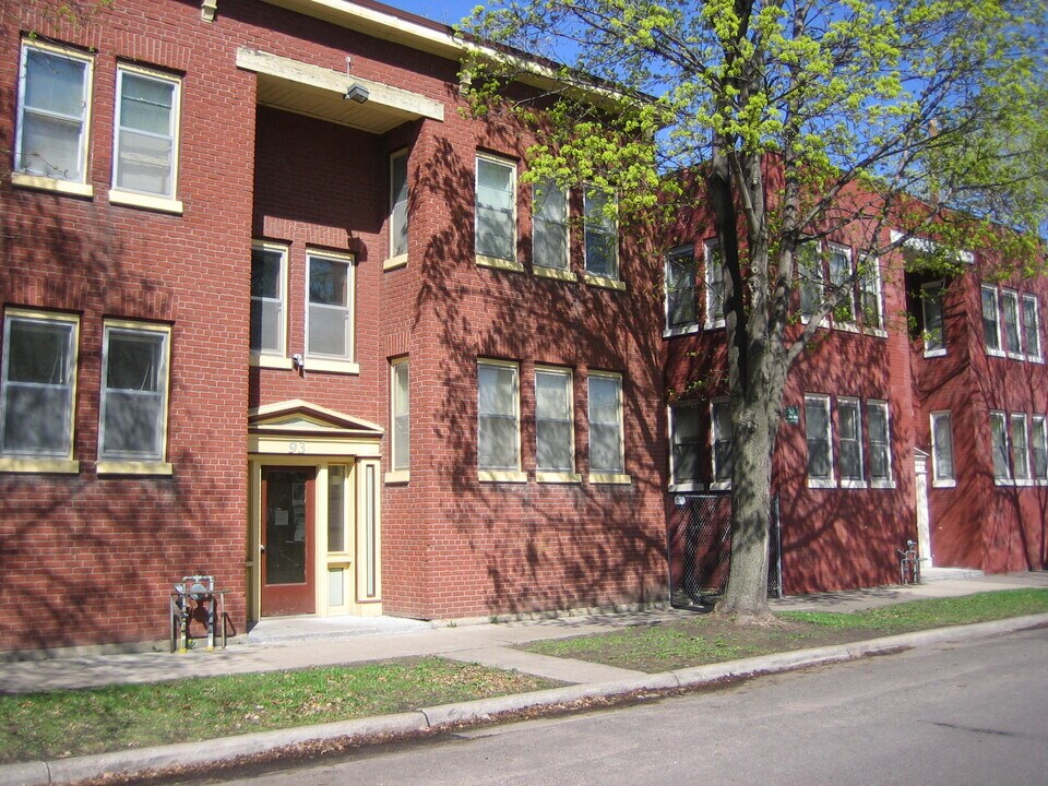 93 N Milton St N, Unit 3 in St. Paul, MN - Building Photo