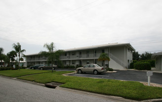 Hampton House Apartments