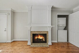 5222 Fleetwood Oaks Ave in Dallas, TX - Building Photo - Building Photo