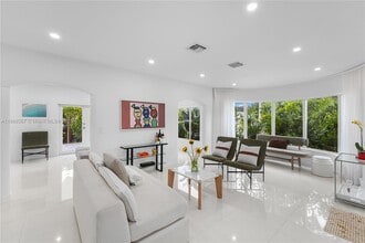 741 NE 87th St in Miami, FL - Building Photo - Building Photo