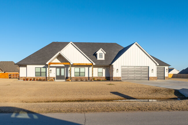 Elwood Crossing in Glenpool, OK - Foto de edificio - Building Photo
