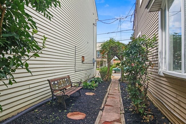 property at 562 N Union St