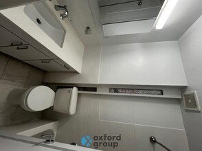 37 E 65th St in New York, NY - Building Photo - Building Photo