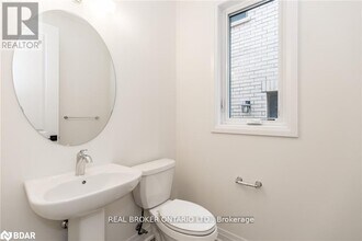 11 Sweet Cicely St in Springwater, ON - Building Photo - Building Photo