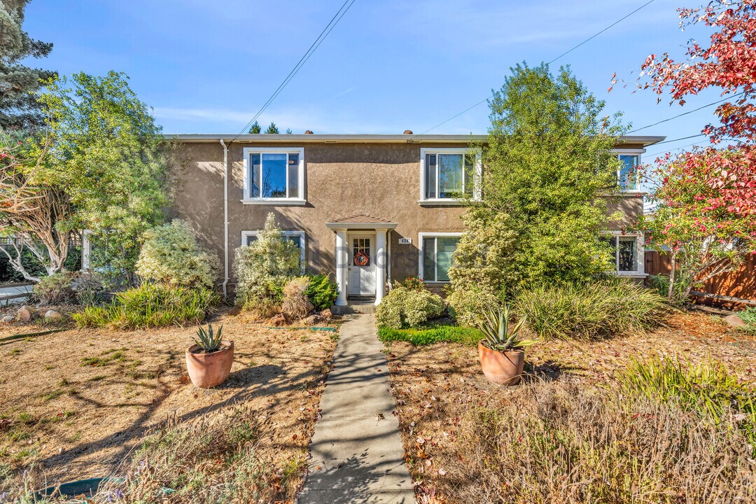 624 Leksich Ave in Mountain View, CA - Building Photo