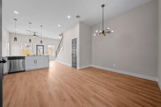 6904 Covington Dr-Unit -A in Houston, TX - Building Photo - Building Photo