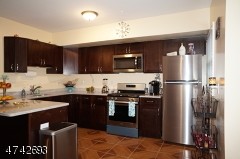 427-429 Morris Ave in Elizabeth, NJ - Building Photo - Interior Photo